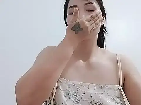 Siglemom sexy online show from April 18, 12:40 pm