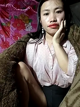 Snapshot of rubi_bae chatting on December 19, 12:03 am rubi bae online show from December 19, 12:03 am