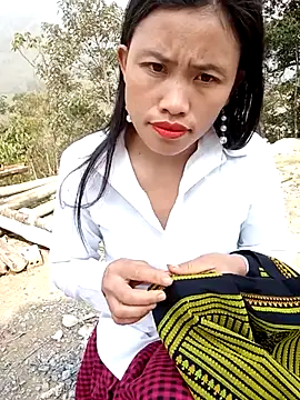 Snapshot of rubi_bae chatting on March 3, 2:40 am rubi bae online show from March 3, 2:40 am