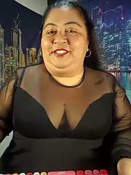 curvy diva  online show from April 14, 10:09 am