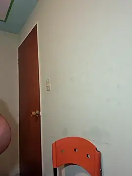 curvy diva  online show from March 27, 9:54 am