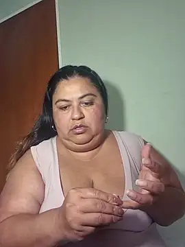 curvy diva  online show from April 18, 9:37 pm