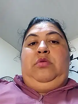 curvy diva  online show from December 15, 9:04 am