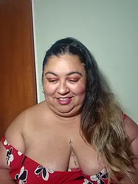 curvy diva  online show from April 13, 10:03 pm