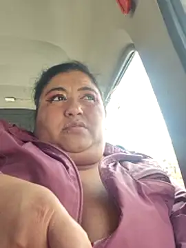 curvy diva  online show from December 18, 6:01 pm