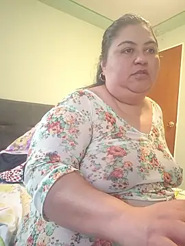 curvy diva  online show from January 13, 11:36 am