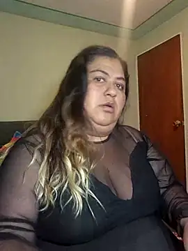 curvy diva  online show from February 26, 2:44 am