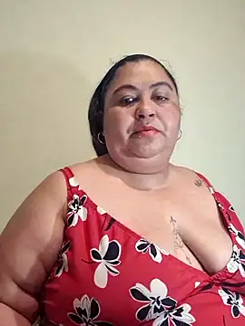 curvy diva  online show from February 12, 10:37 am