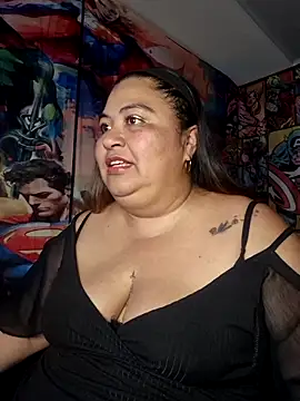 curvy diva  online show from February 19, 9:39 am