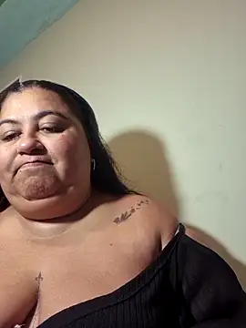 curvy diva  online show from April 12, 2:26 am