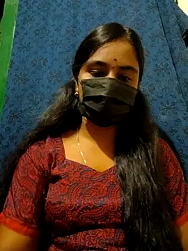 Snapshot of mini-queen chatting on October 9, 5:46 pm mini-queen online show from October 9, 5:46 pm