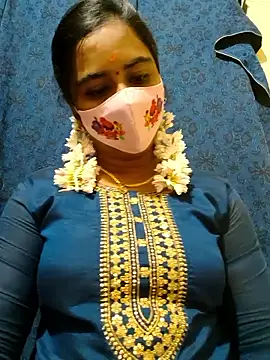 mini-queen online show from January 7, 12:21 pm