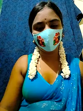 Snapshot of mini-queen chatting on October 2, 3:37 pm mini-queen online show from October 2, 3:37 pm