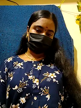 mini-queen online show from April 13, 4:55 pm