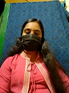 Snapshot of mini-queen chatting on October 12, 9:54 am mini-queen online show from October 12, 9:54 am