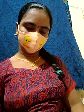 mini-queen online show from February 9, 5:22 pm