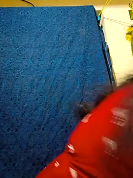 mini-queen online show from April 10, 5:31 pm