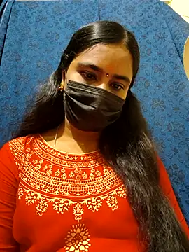 mini-queen online show from December 21, 2:08 pm