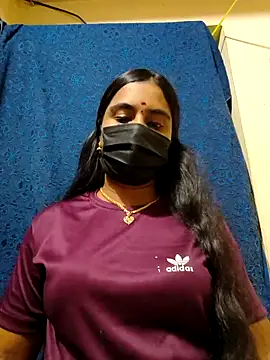 mini-queen online show from April 3, 5:52 pm