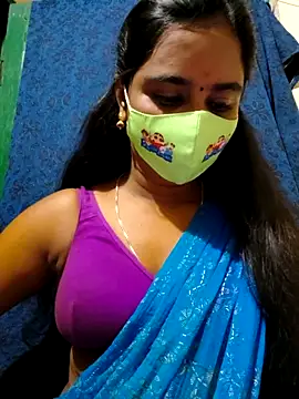 Snapshot of mini-queen chatting on September 19, 6:34 pm mini-queen online show from September 19, 6:34 pm