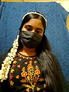 mini-queen online show from December 20, 3:37 pm