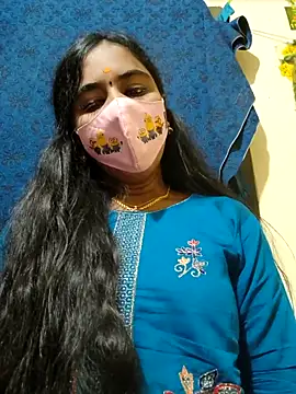 mini-queen online show from February 19, 8:44 am