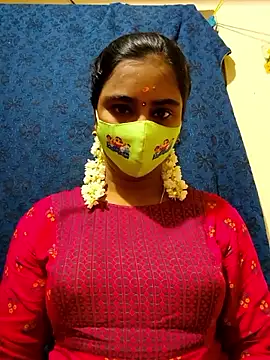 Snapshot of mini-queen chatting on November 27, 8:37 am mini-queen online show from November 27, 8:37 am