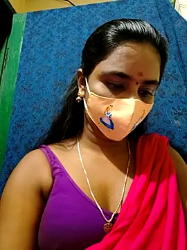 Snapshot of mini-queen chatting on September 17, 3:47 pm mini-queen online show from September 17, 3:47 pm