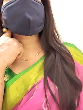 Snapshot of saritha29 chatting on June 18, 5:18 pm saritha29 online show from June 18, 5:18 pm