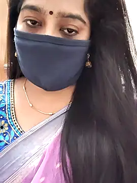 Snapshot of saritha29 chatting on July 13, 11:09 am saritha29 online show from July 13, 11:09 am