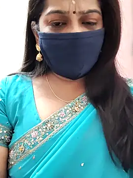 Snapshot of saritha29 chatting on February 18, 10:01 am saritha29 online show from February 18, 10:01 am