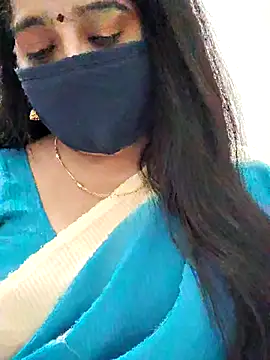 Snapshot of saritha29 chatting on July 19, 9:39 am saritha29 online show from July 19, 9:39 am