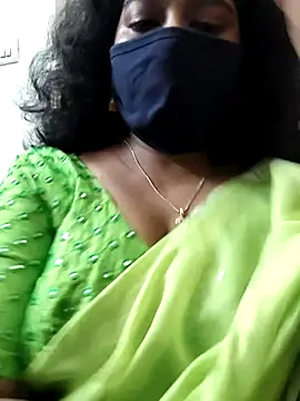 Snapshot of saritha29 chatting on September 9, 7:40 am saritha29 online show from September 9, 7:40 am