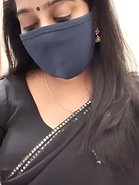 Snapshot of saritha29 chatting on December 20, 4:43 pm saritha29 online show from December 20, 4:43 pm