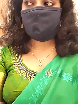 Snapshot of saritha29 chatting on September 26, 6:04 pm saritha29 online show from September 26, 6:04 pm