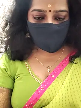 Snapshot of saritha29 chatting on October 11, 7:20 am saritha29 online show from October 11, 7:20 am