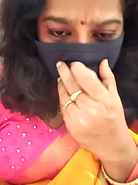 Snapshot of saritha29 chatting on October 6, 4:52 pm saritha29 online show from October 6, 4:52 pm