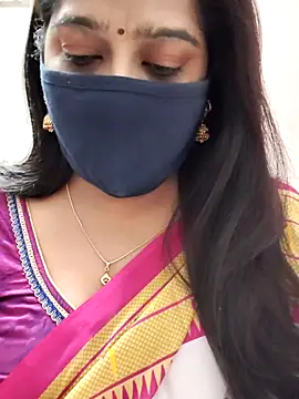 Snapshot of saritha29 chatting on February 2, 8:02 am saritha29 online show from February 2, 8:02 am