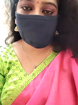 Snapshot of saritha29 chatting on October 10, 6:36 am saritha29 online show from October 10, 6:36 am
