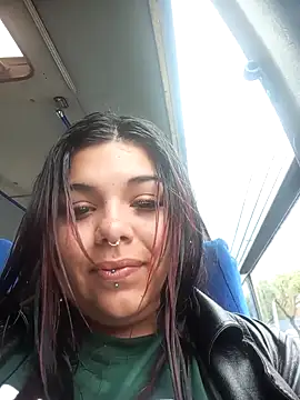 snow belle online show from December 1, 5:58 pm