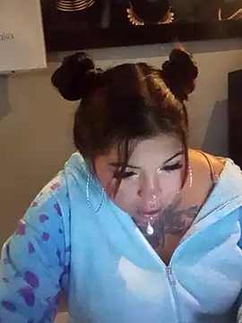 snow belle online show from October 21, 8:58 am