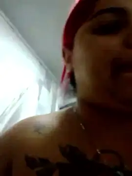 Snapshot of snow_belle chatting on February 25, 2:50 pm snow belle online show from February 25, 2:50 pm