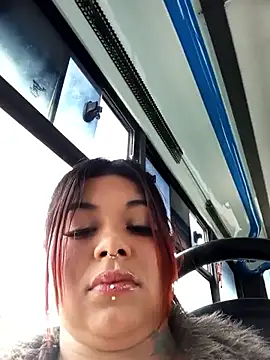 snow belle online show from November 13, 4:22 pm