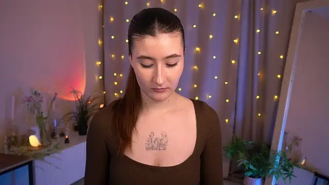 MayShawty online show from June 12, 1:09 pm
