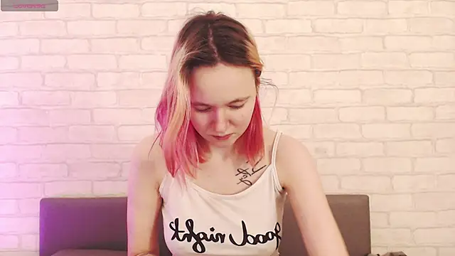 Snapshot of Ericha_Stone chatting on February 11, 1:38 am Ericha Stone online show from February 11, 1:38 am