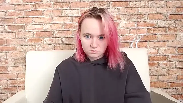 Snapshot of Ericha_Stone chatting on November 16, 3:11 am Ericha Stone online show from November 16, 3:11 am