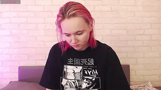 Snapshot of Ericha_Stone chatting on October 24, 1:59 am Ericha Stone online show from October 24, 1:59 am