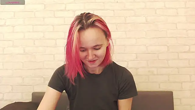 Snapshot of Ericha_Stone chatting on November 3, 4:28 am Ericha Stone online show from November 3, 4:28 am