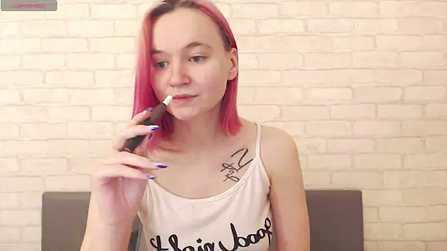 Ericha Stone online show from October 18, 1:51 am