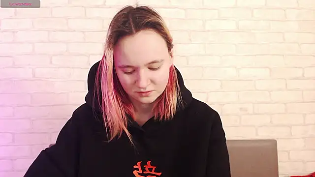 Snapshot of Ericha_Stone chatting on February 26, 1:38 am Ericha Stone online show from February 26, 1:38 am